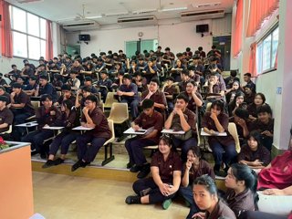 โครงการสวนพฤกษศาสตร์ และแนะนำผู้สมัครประธานชมรม